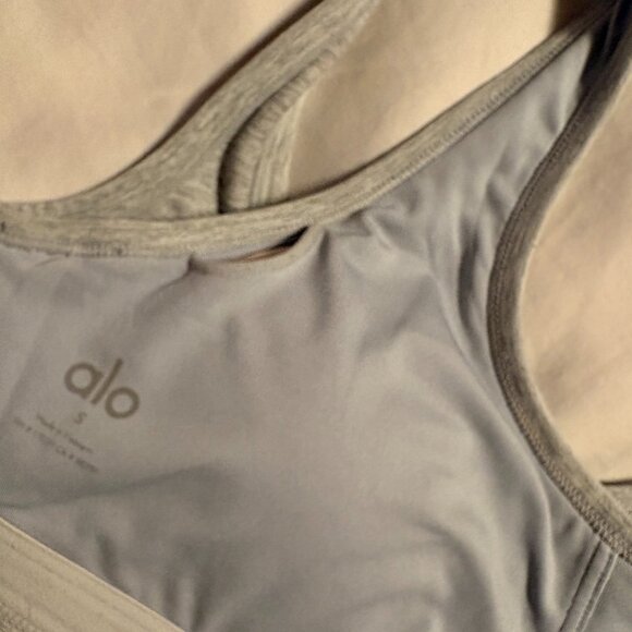 Alosoft SET - High-Waist 7/8 Highlight Legging & Center Stage Bra / S / Gray - Picture 7 of 10